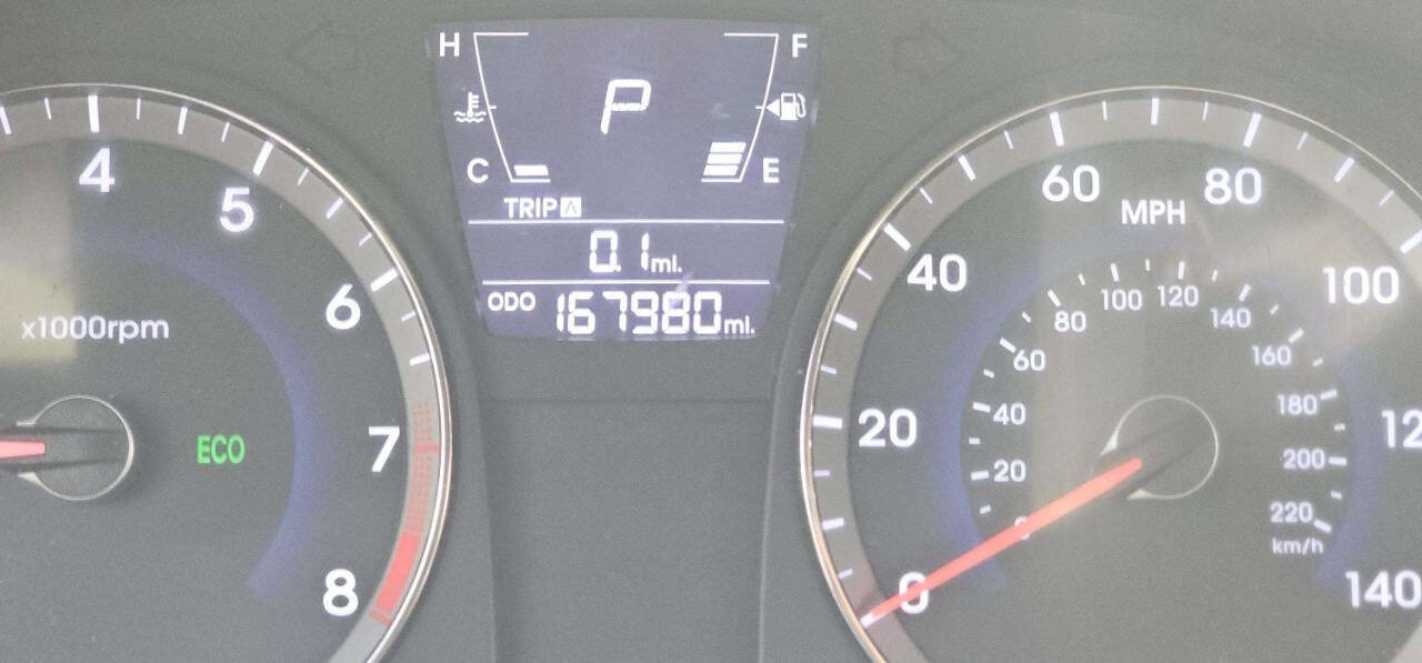 Used 2012 Hyundai Accent SE image 8