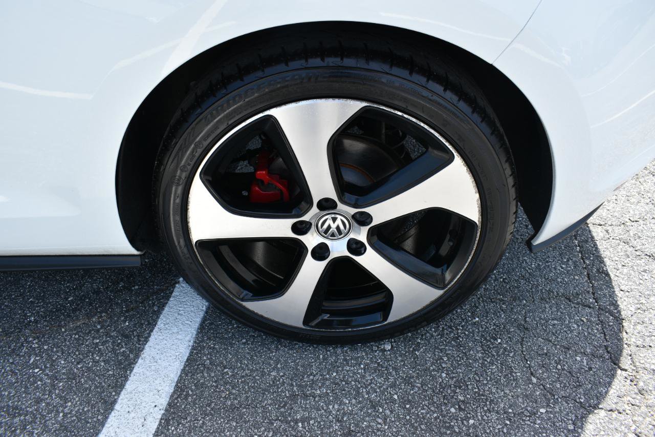Used 2015 Volkswagen GTI S FWD image 29