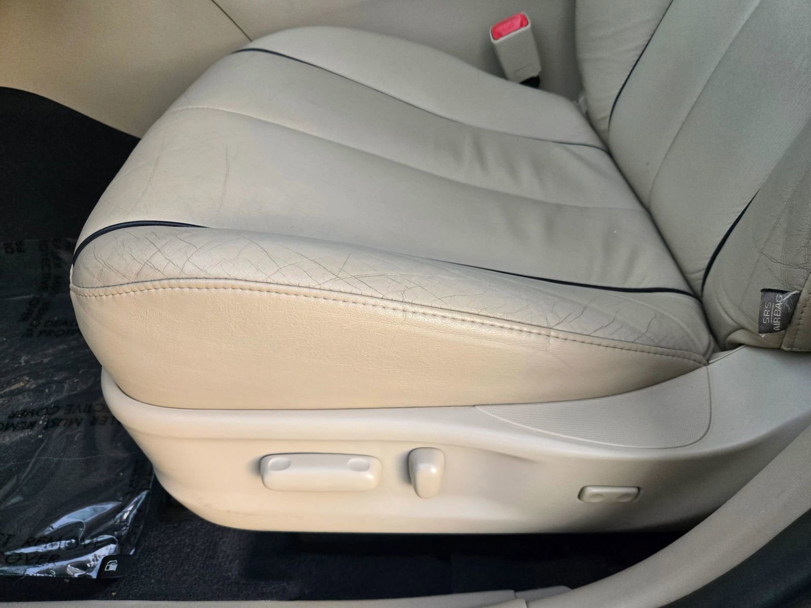 Used 2011 Toyota Venza AWD w/ Premium Pkg #2 image 14