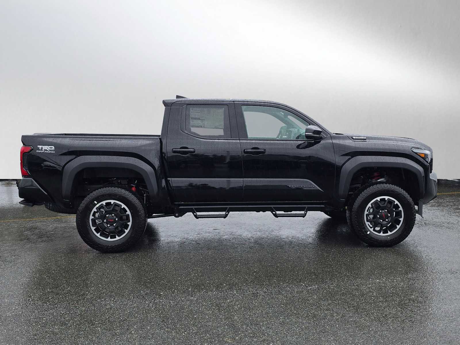 New 2025 Toyota Tacoma TRD Off-Road image 2