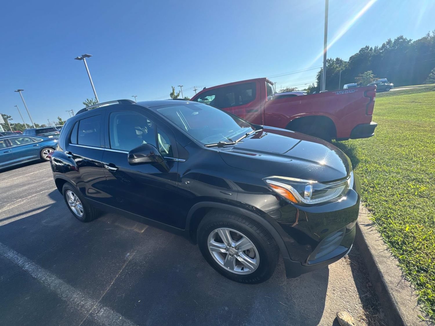 Used 2020 Chevrolet Trax LT w/ LT Convenience Package FWD image 6