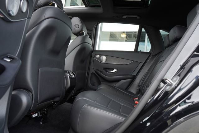 Used 2020 Mercedes-Benz GLC 300 4MATIC image 26