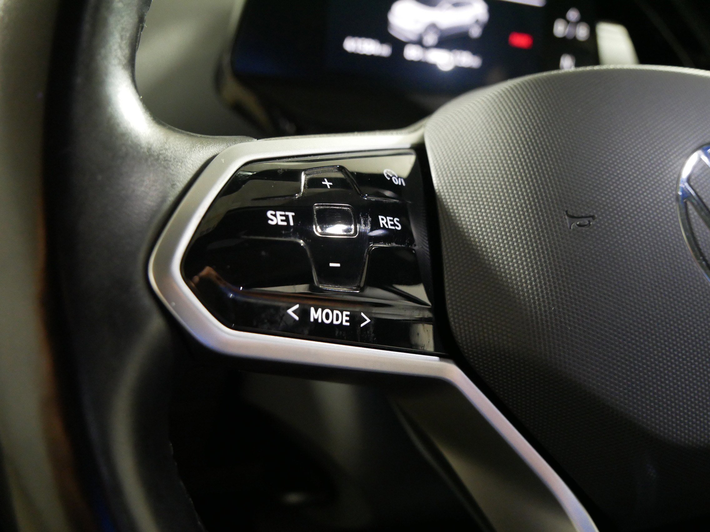 Certified 2022 Volkswagen ID.4 Pro S image 27