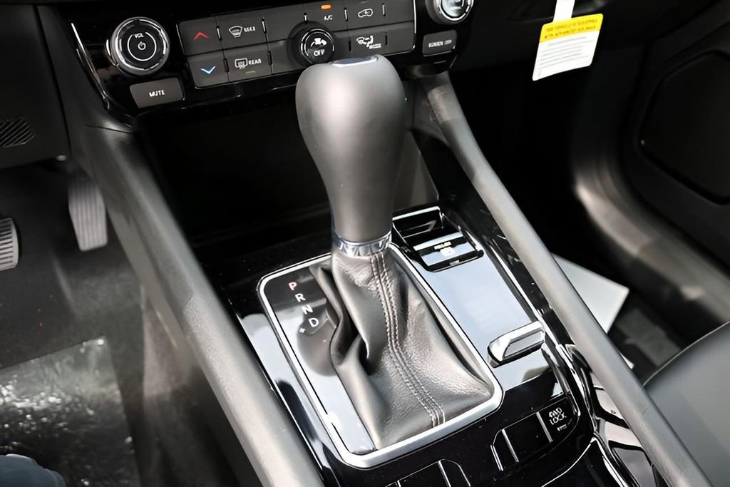 New 2026 Jeep Compass Latitude AWD/4WD image 22