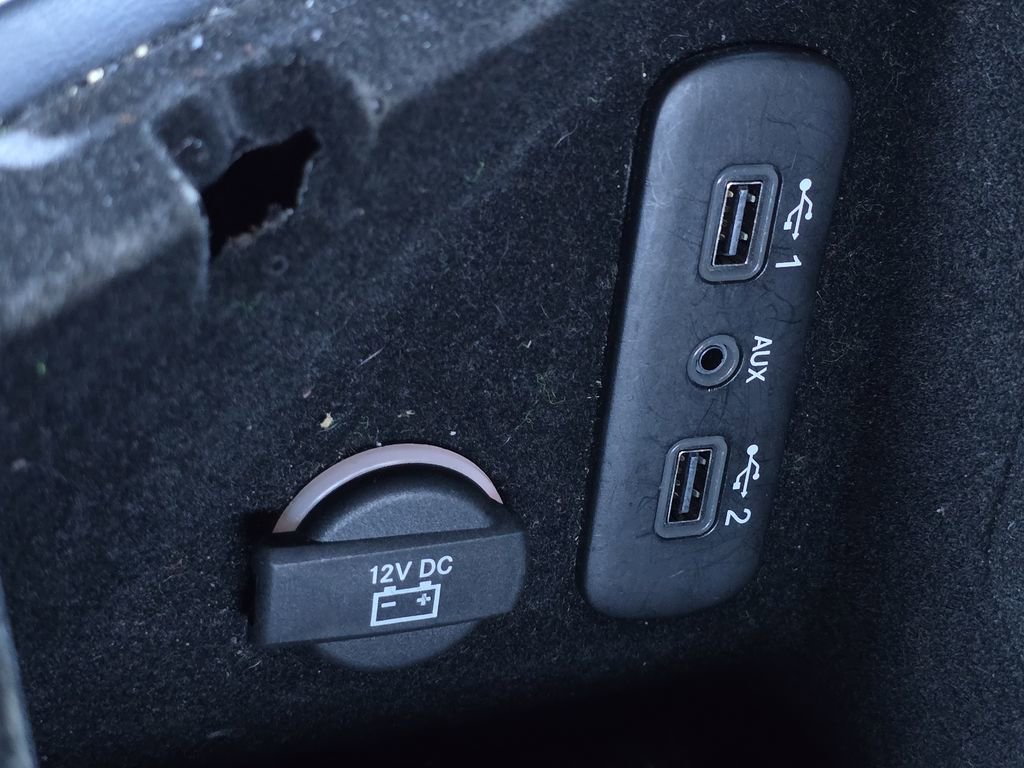 Used 2023 Dodge Challenger SXT image 16