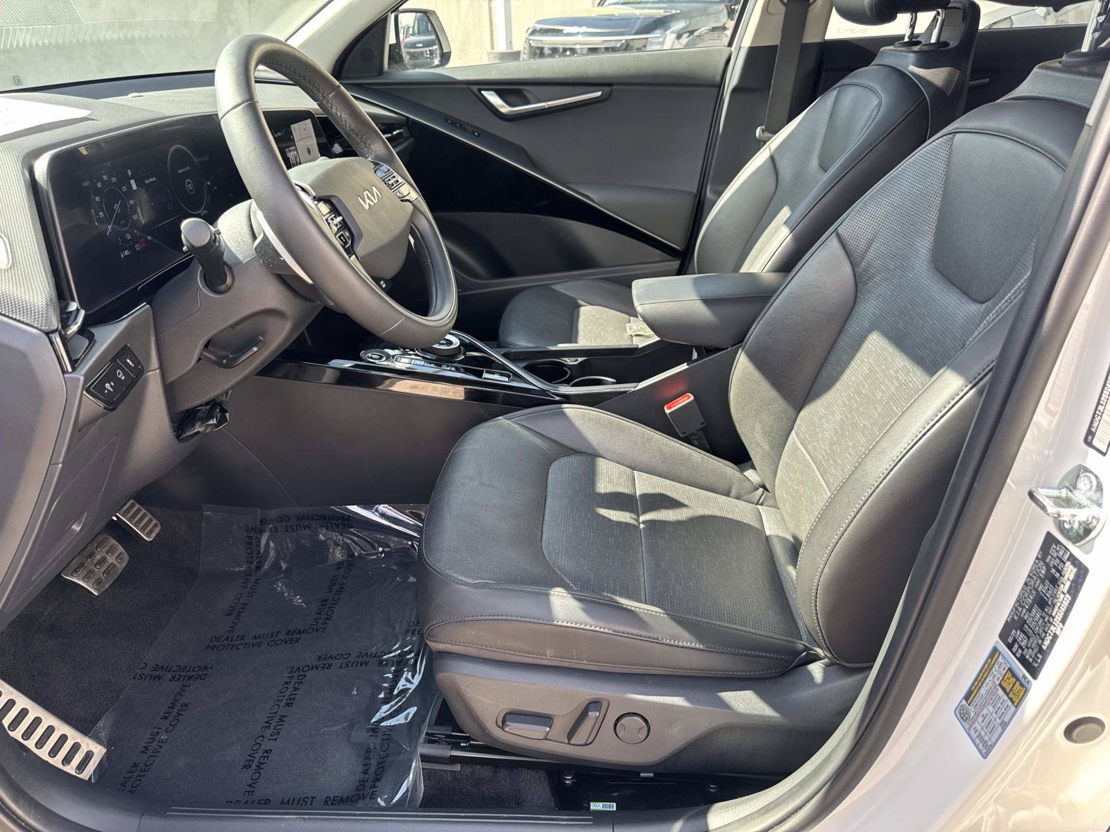 Used 2025 Kia Niro Wave FWD image 15