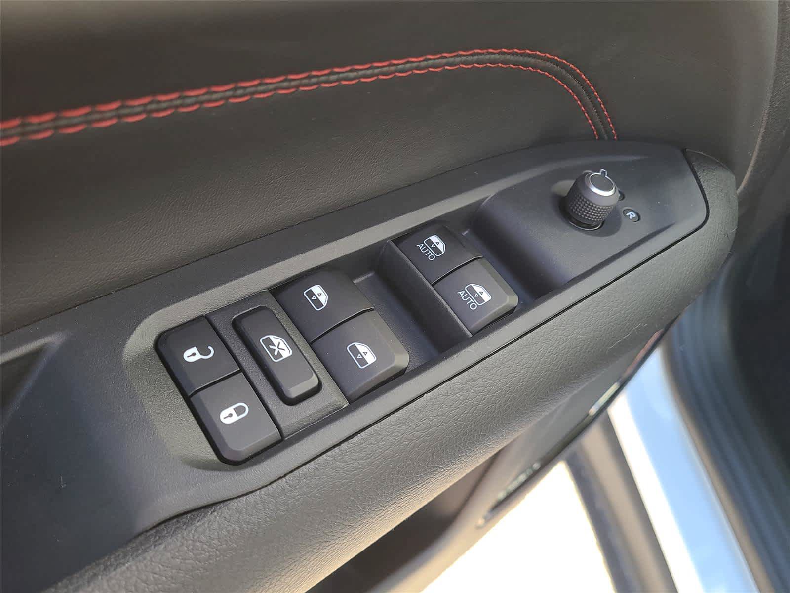 New 2024 Jeep Compass Trailhawk w/ Sun and Sound Group AWD/4WD image 22