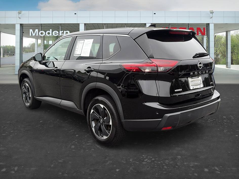 Certified 2025 Nissan Rogue SV AWD/4WD image 3