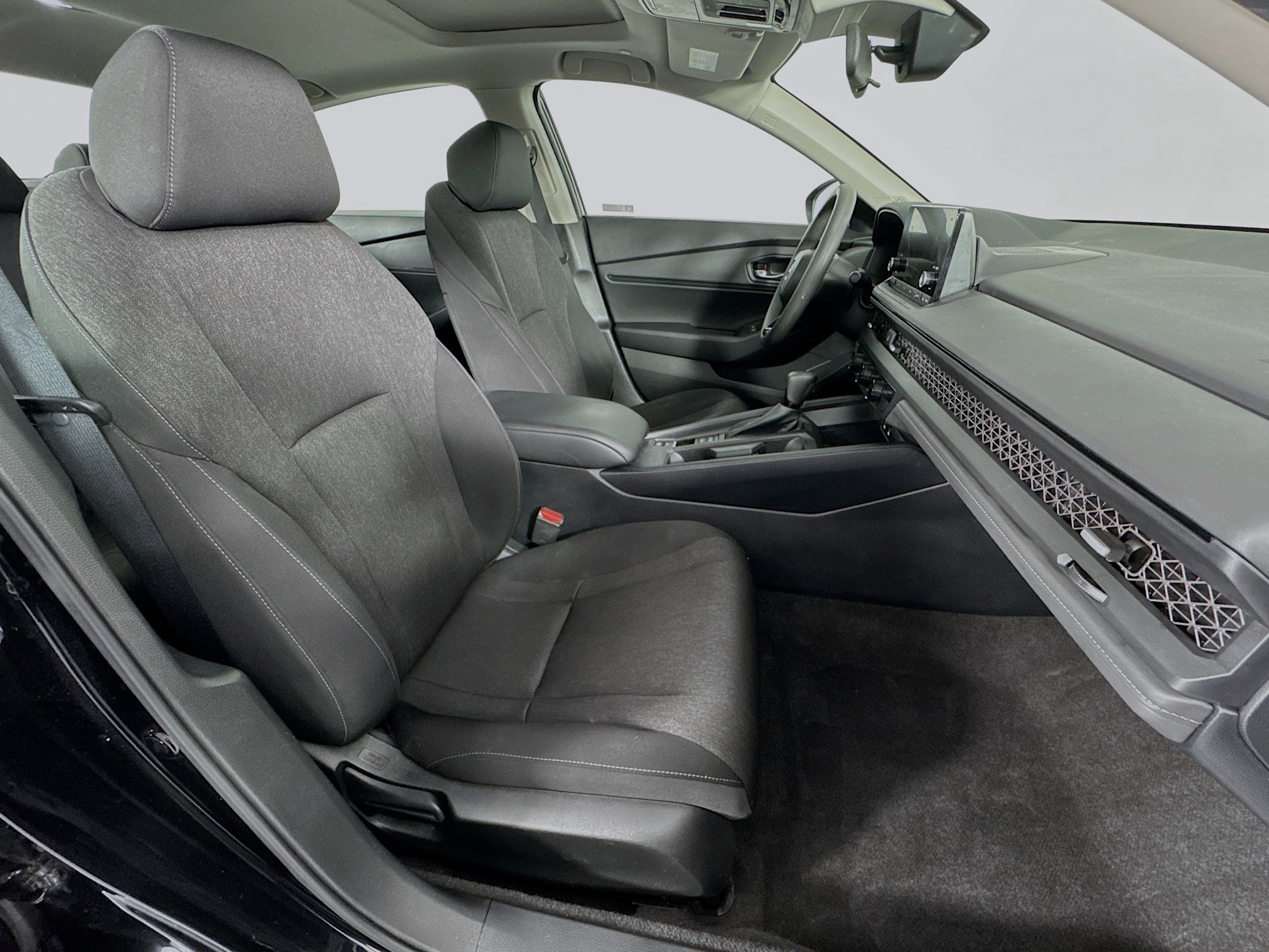 Certified 2024 Honda Accord EX image 27