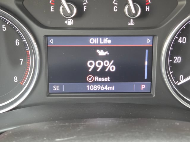 Used 2020 Buick Enclave Essence w/ Sound and Sites Package FWD image 29