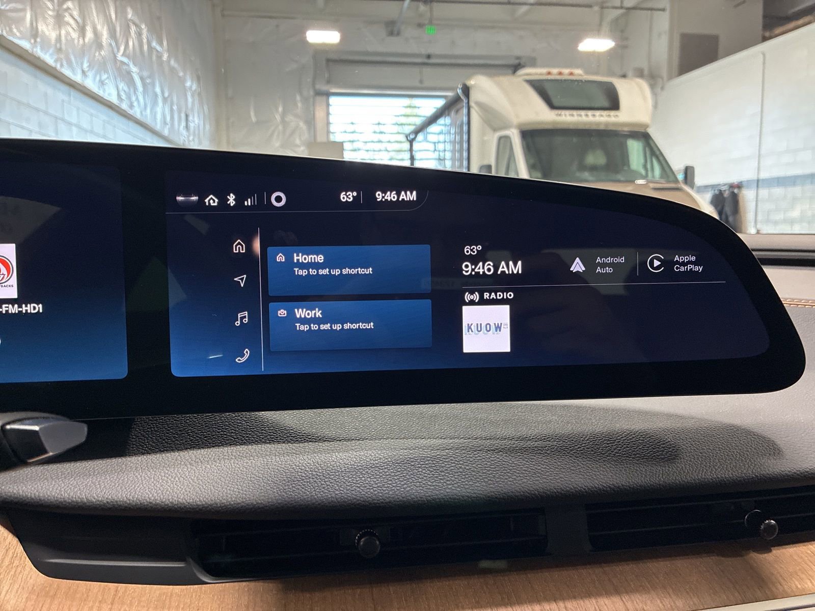 Used 2025 Lucid Air Touring image 21