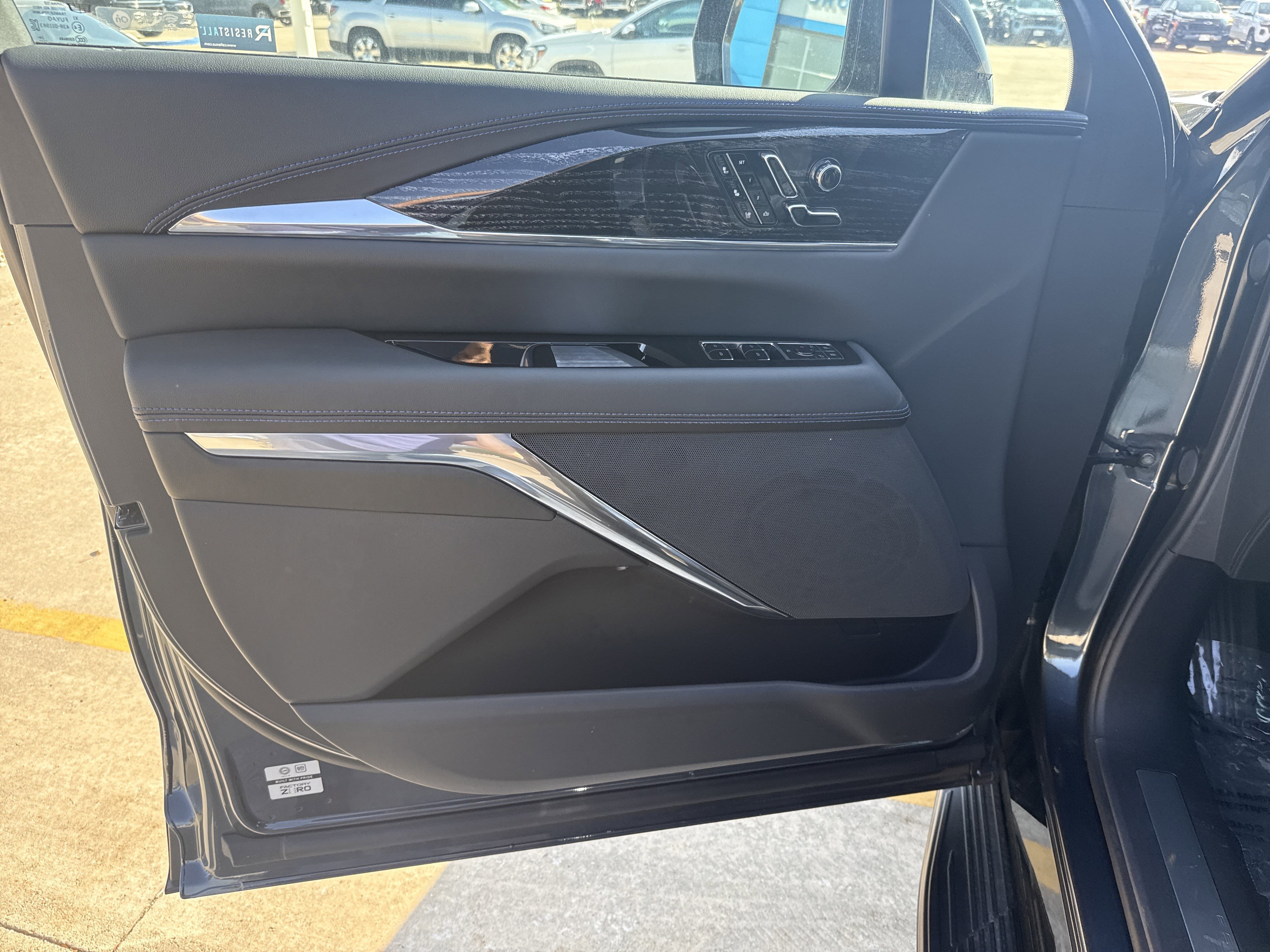 New 2026 Cadillac Escalade IQ Sport 1 w/ LPO, ONYX Package image 11