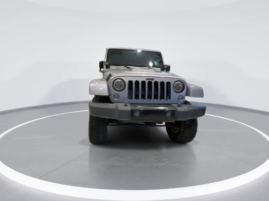 Used 2014 Jeep Wrangler Unlimited Sahara AWD/4WD image 3