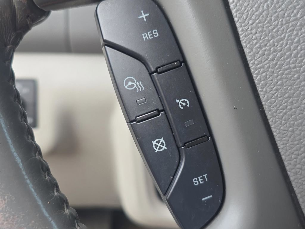 Used 2017 Buick Enclave Leather FWD image 25