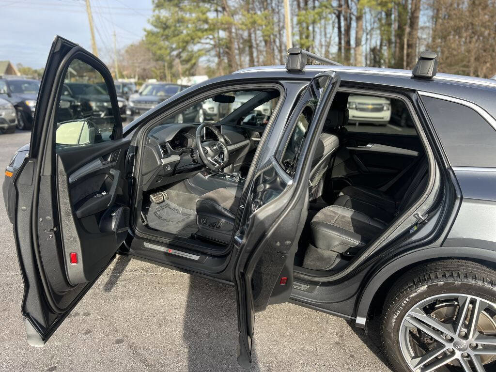 Used 2018 Audi SQ5 Premium Plus w/ Navigation Package AWD/4WD image 9