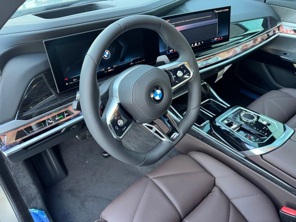 Used 2026 BMW 740i xDrive w/ Premium Package image 14