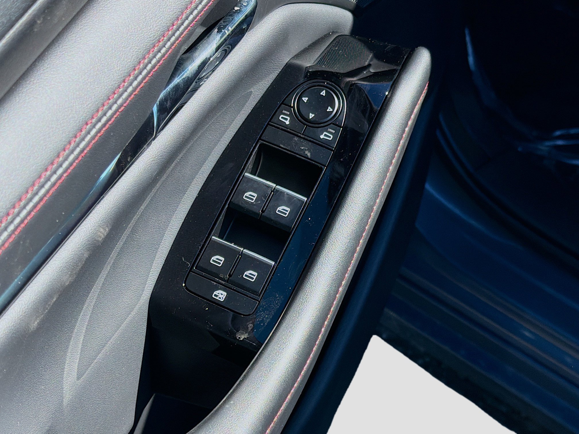 New 2026 MAZDA MAZDA3 Carbon image 21