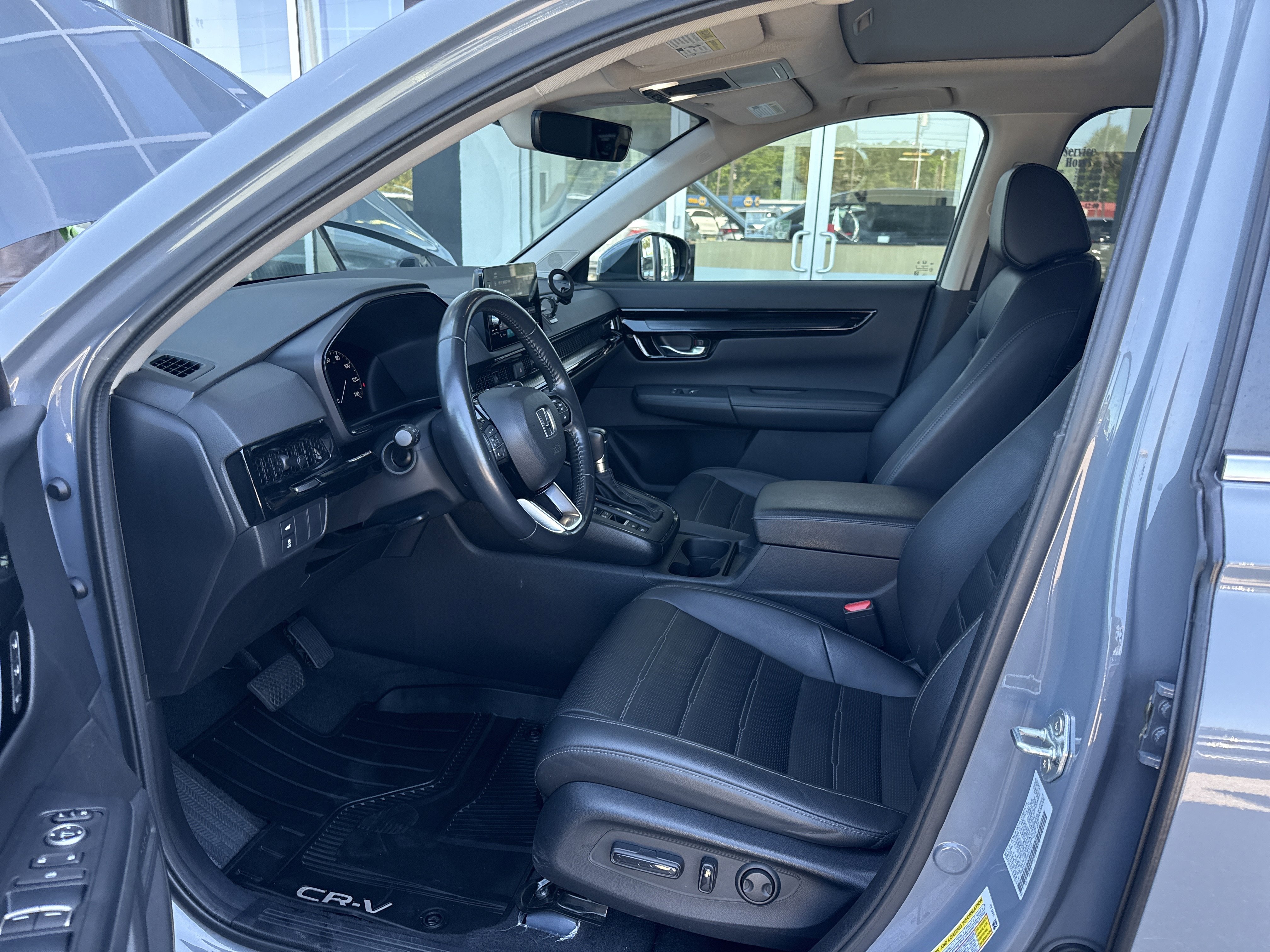 Used 2023 Honda CR-V EX-L image 10