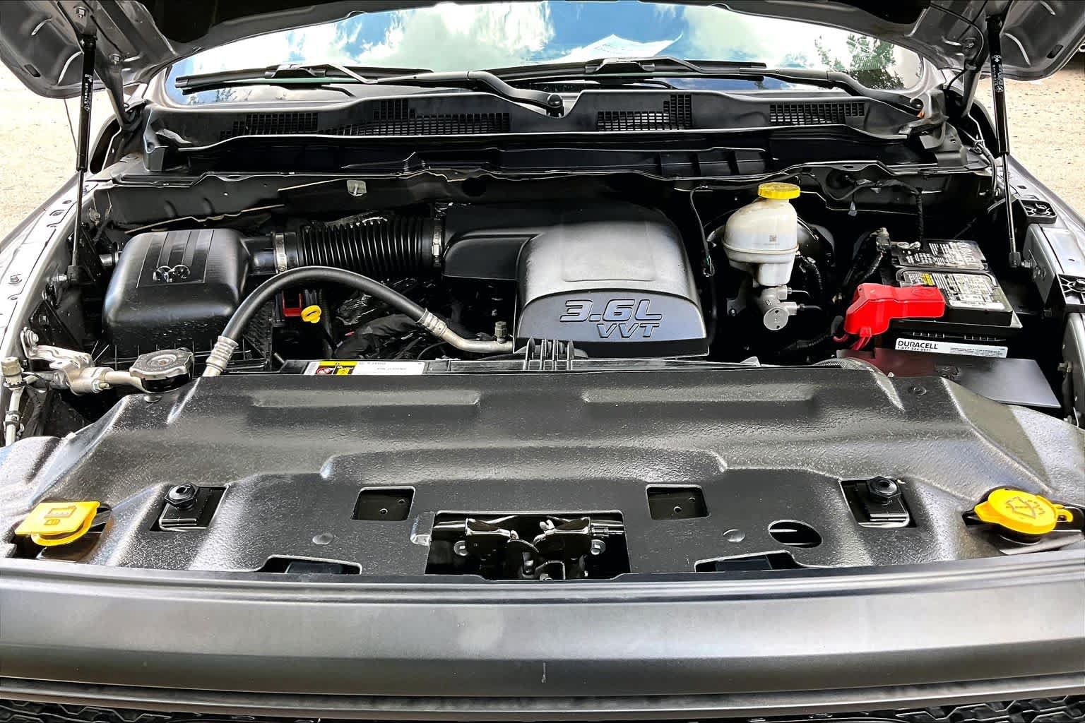 Used 2024 RAM 1500 Warlock RWD image 30