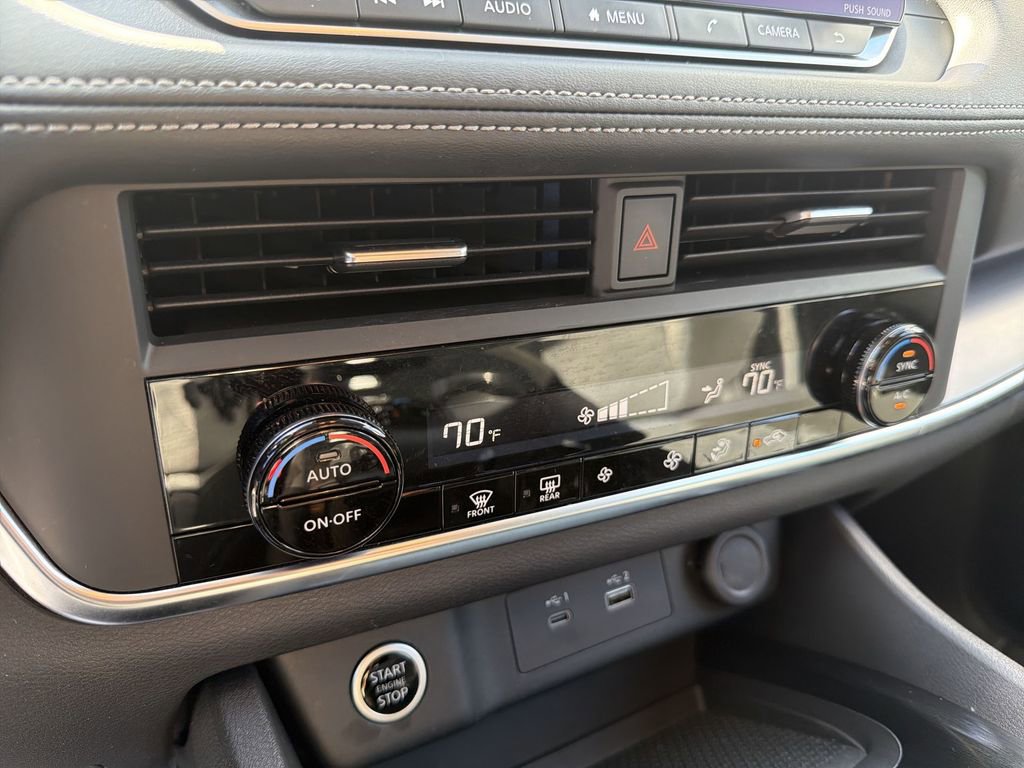 Used 2023 Nissan Rogue SV image 23