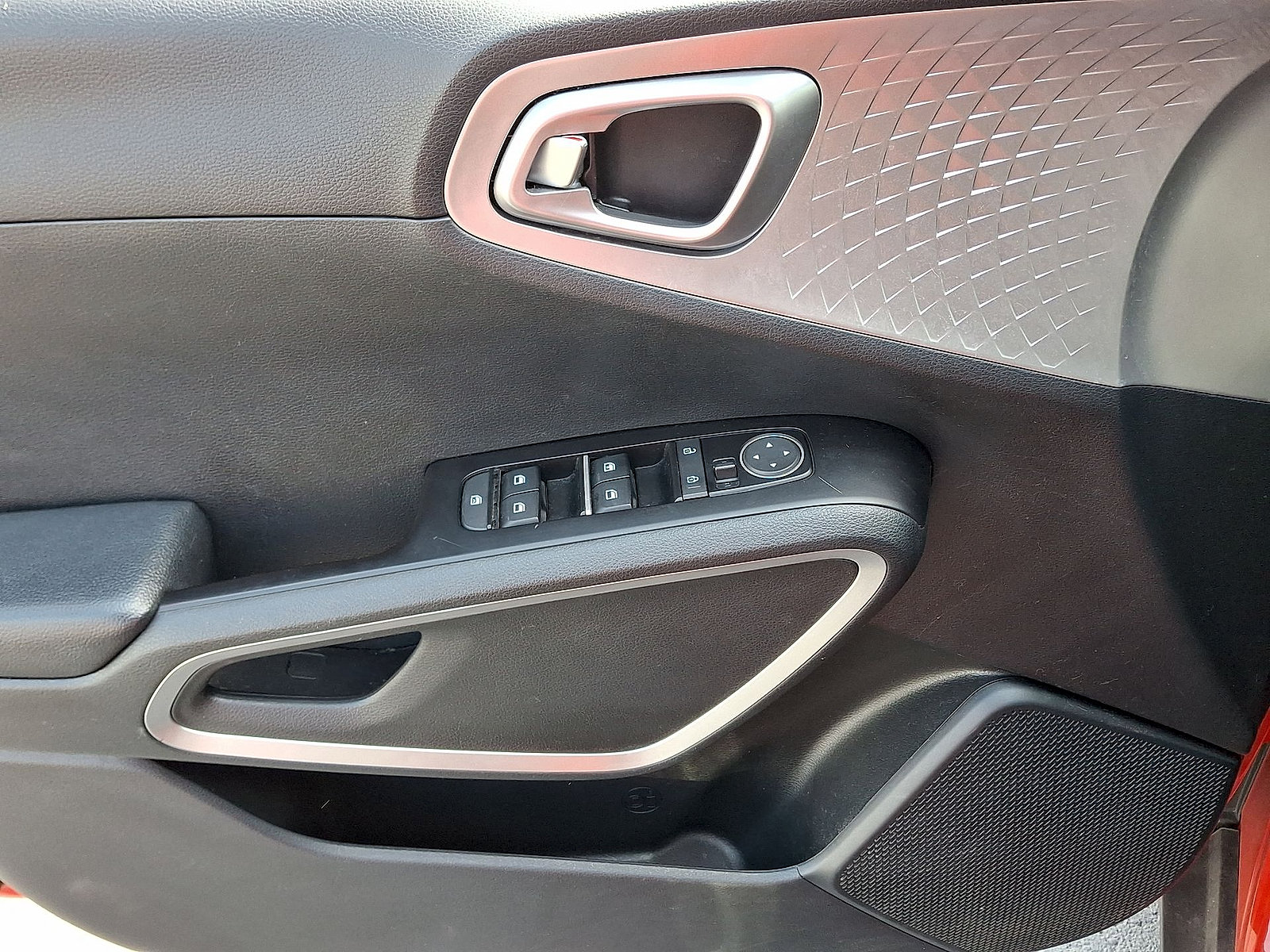 Used 2023 Kia Soul LX w/ LX Technology Package FWD image 10