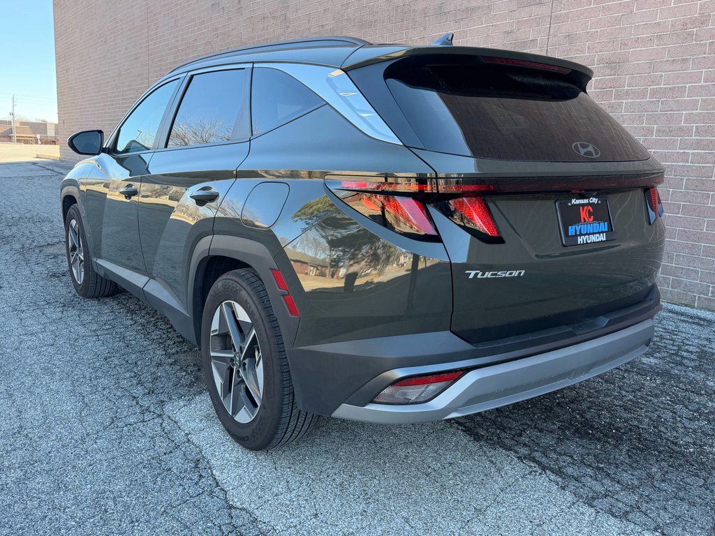 Certified 2025 Hyundai Tucson SEL image 3
