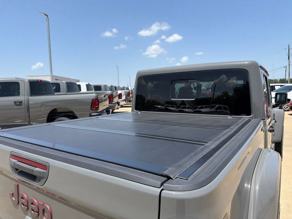 Used 2020 Jeep Gladiator Rubicon AWD/4WD image 4