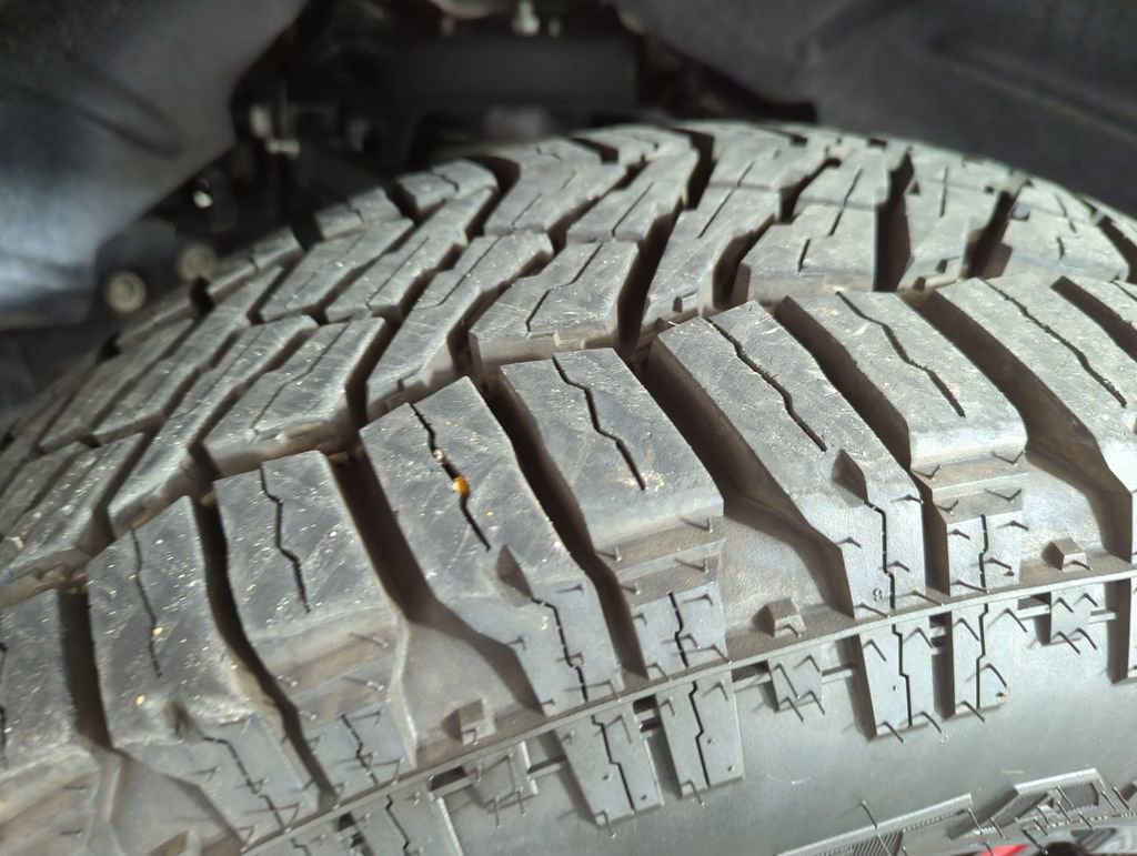 Used 2024 RAM 1500 Laramie image 22