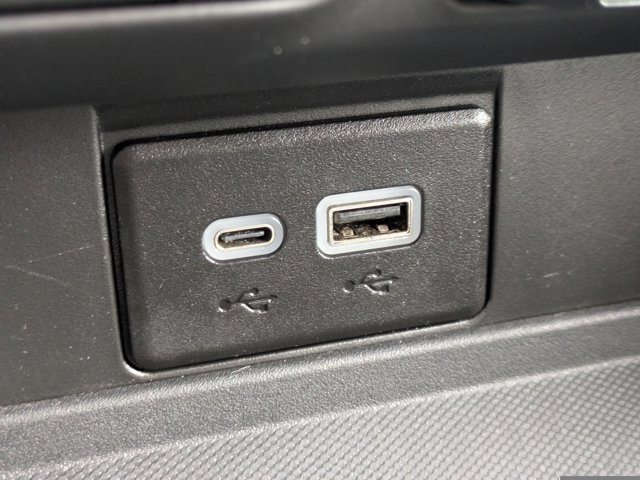 Used 2023 GMC Yukon SLT image 20