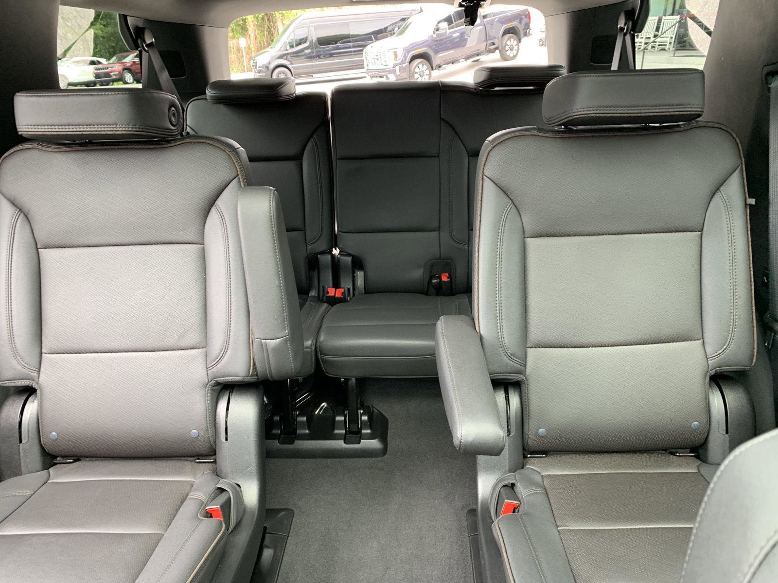 Used 2023 Chevrolet Tahoe High Country image 33