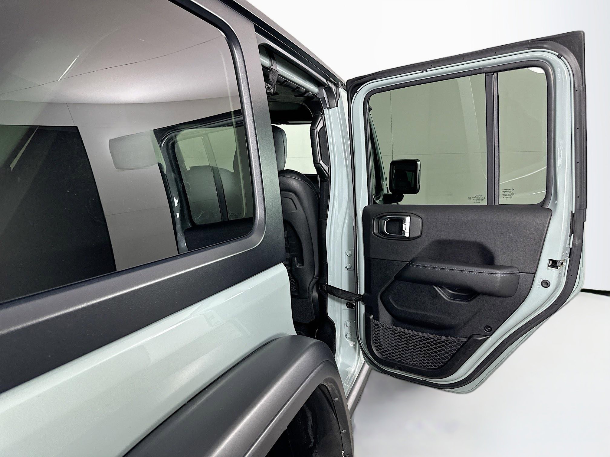 Used 2023 Jeep Wrangler Unlimited Rubicon 4xe w/ Cold Weather Group image 29