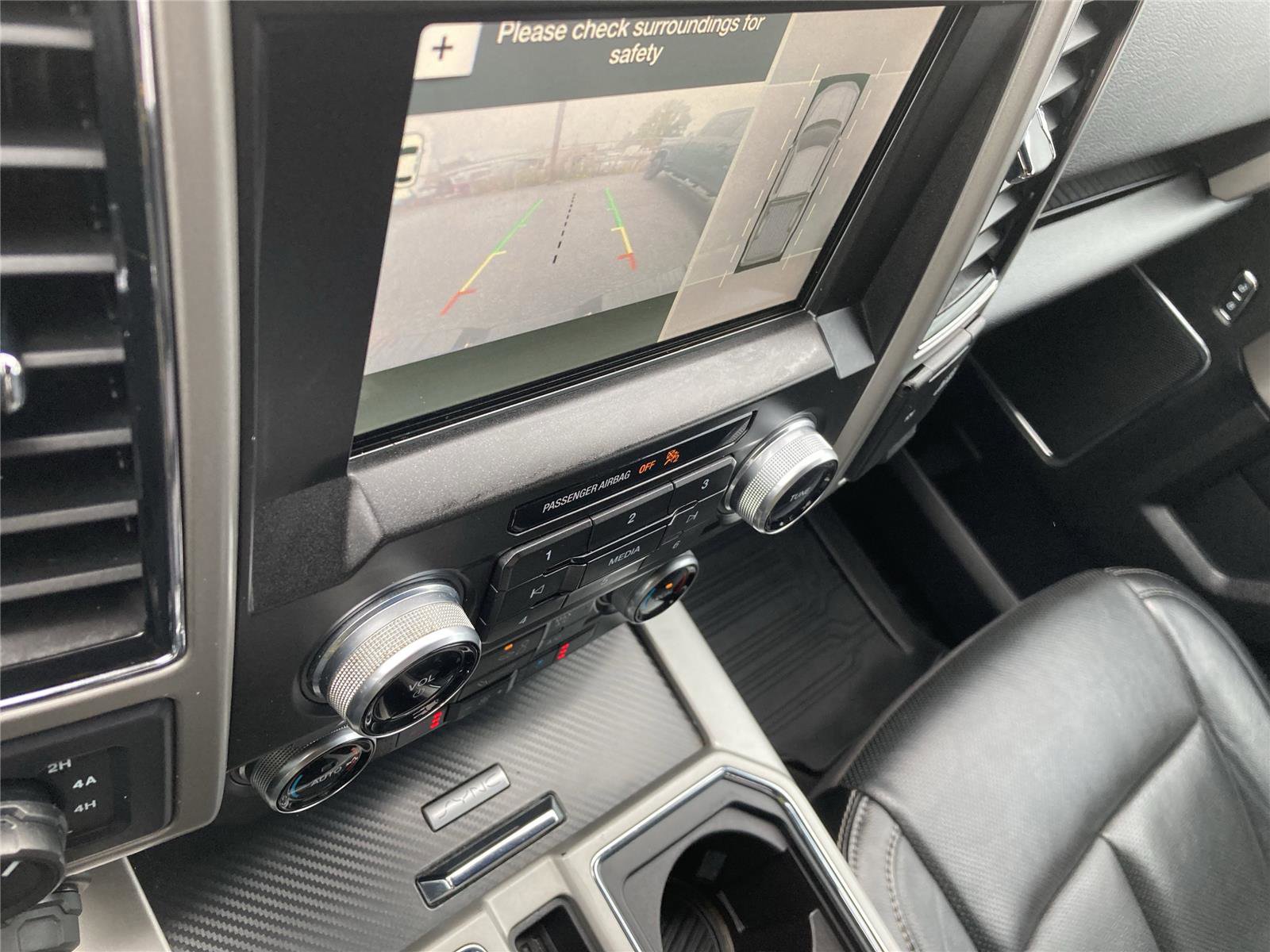 Used 2018 Ford F150 Lariat w/ Equipment Group 502A Luxury image 15