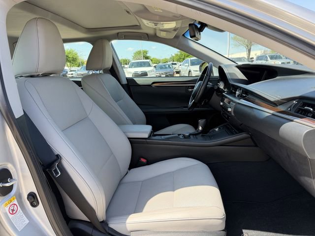 Used 2018 Lexus ES 350 w/ Premier Package image 28