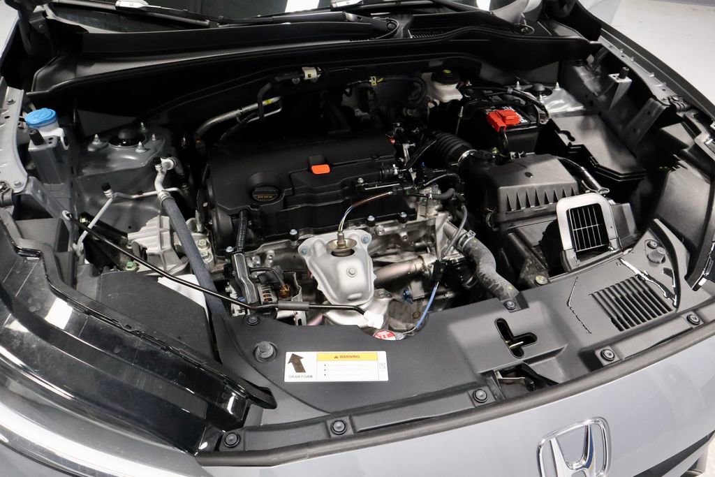 Used 2025 Honda HR-V Sport image 16