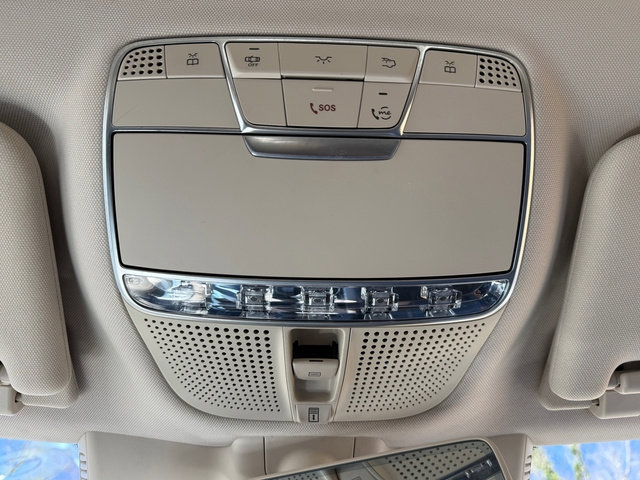 Used 2020 Mercedes-Benz S 560 Sedan image 37