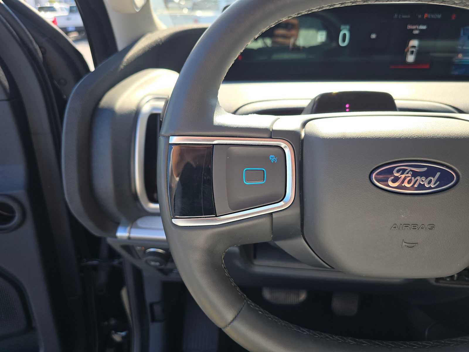 Used 2025 Ford Expedition Active AWD/4WD image 30