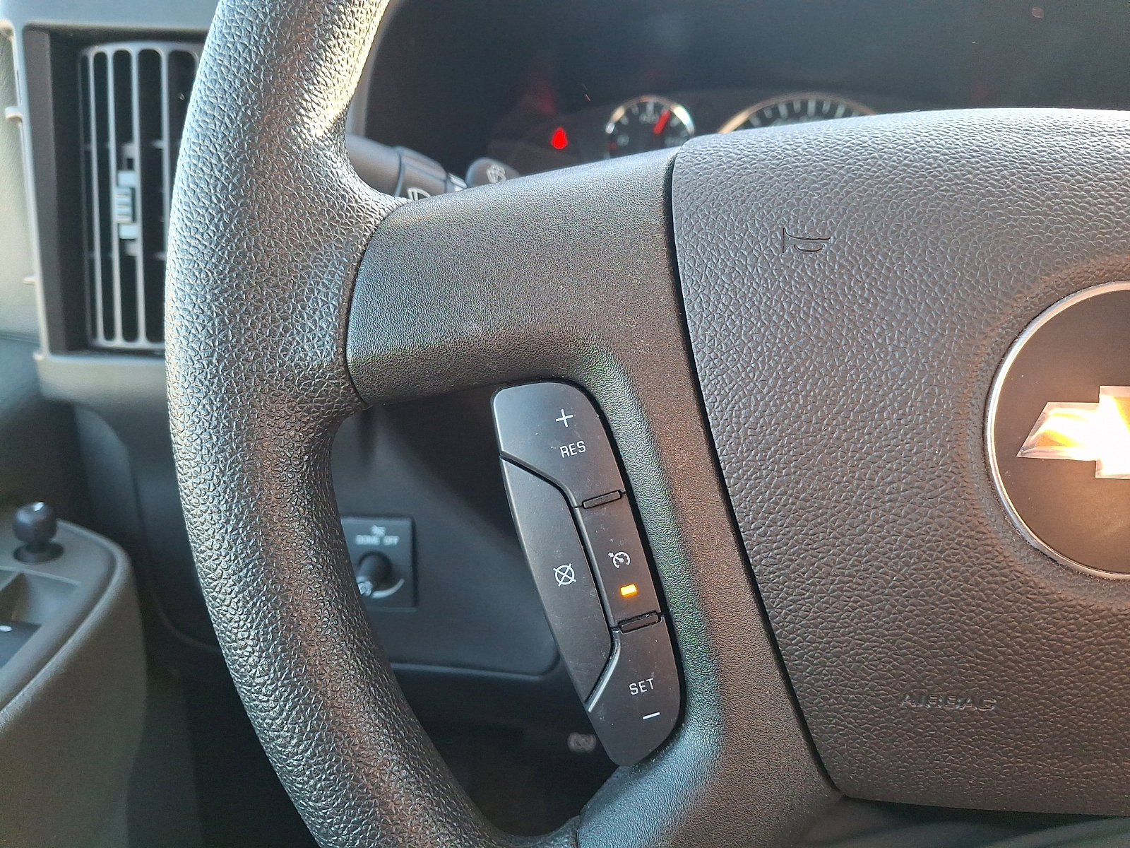 Used 2024 Chevrolet Express 2500 w/ Driver Convenience Package image 17