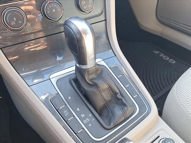 Used 2019 Volkswagen Golf S w/ Driver Assistance Package image 12