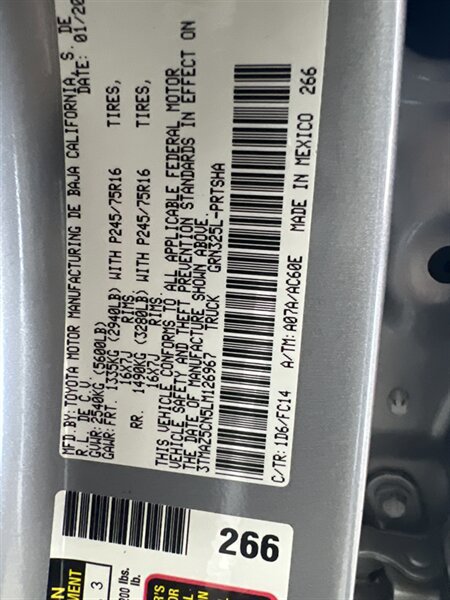 Used 2020 Toyota Tacoma SR5 RWD image 36