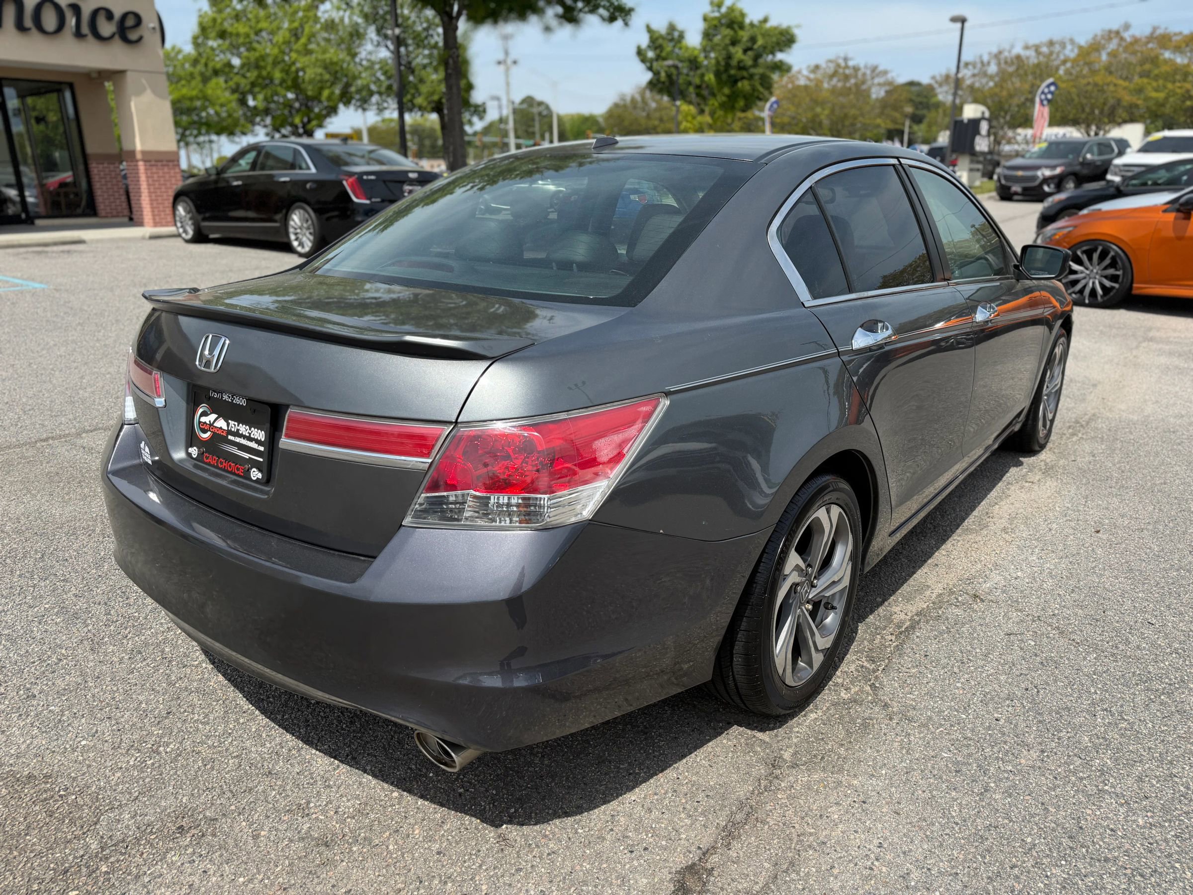 Used 2011 Honda Accord EX-L image 7