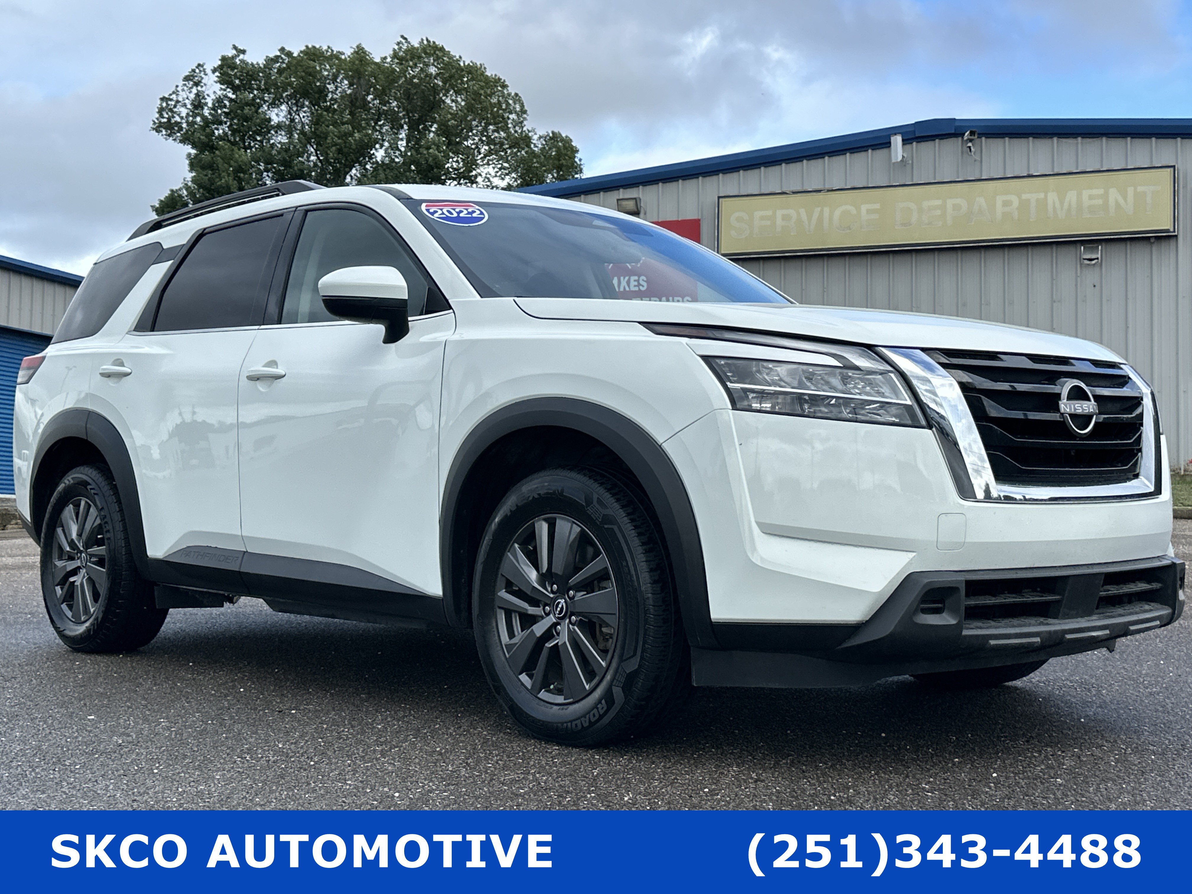 Used 2022 Nissan Pathfinder SV FWD image 7