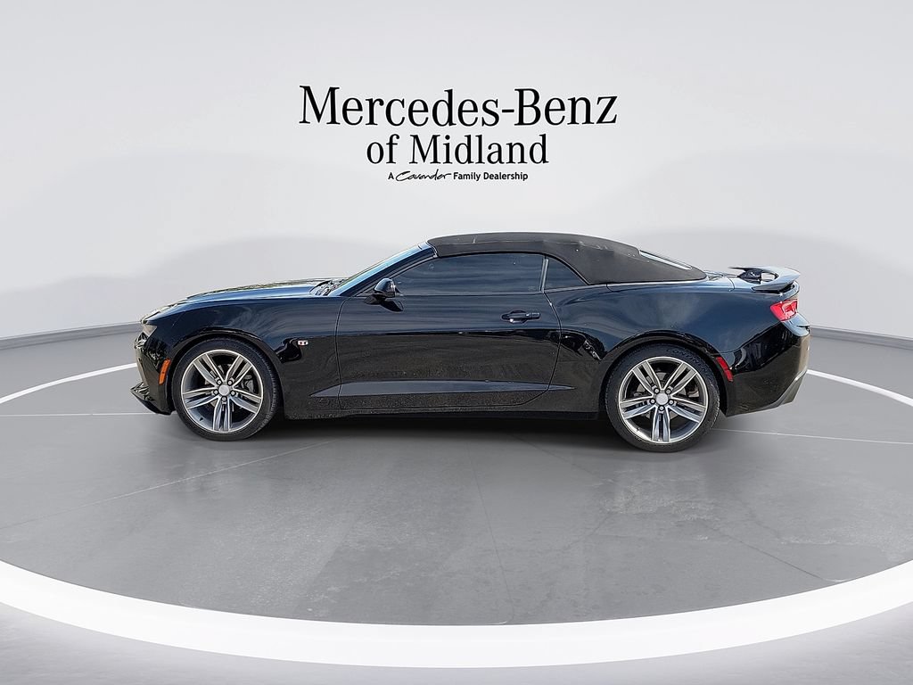 Used 2018 Chevrolet Camaro LT RWD image 5