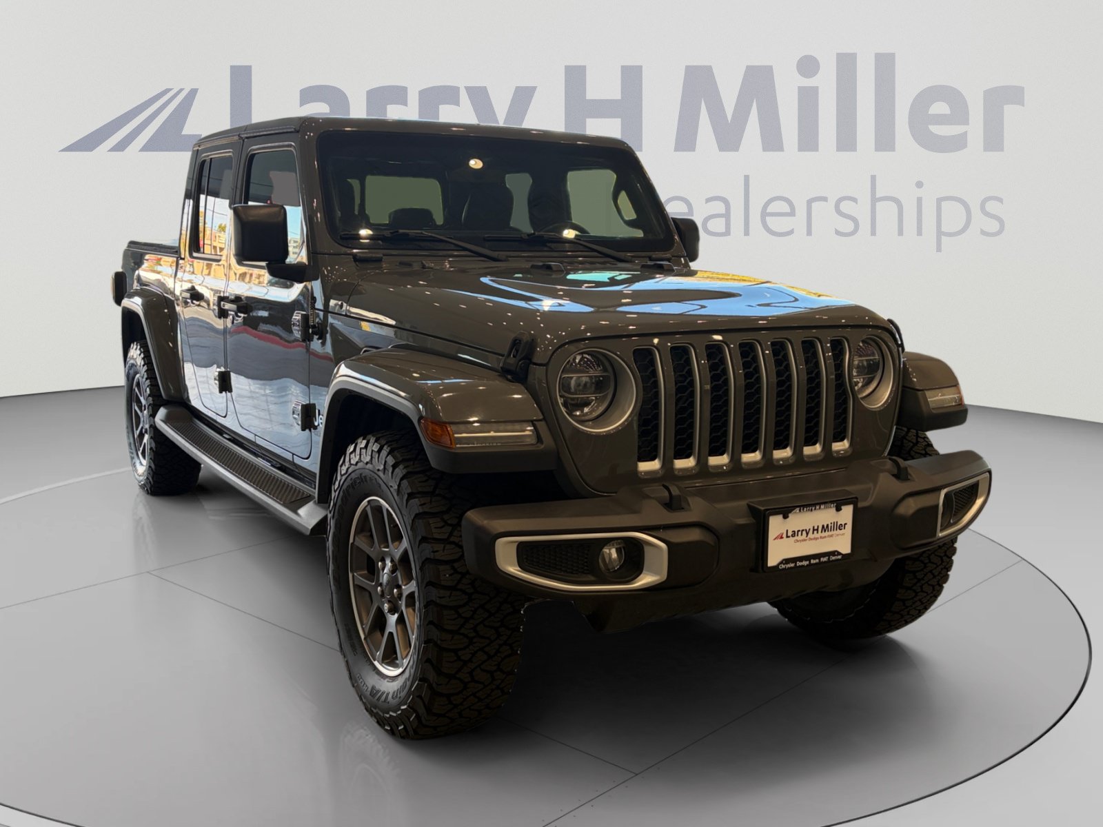 Used 2021 Jeep Gladiator Overland w/ Popular Equipment Package AWD/4WD image 7