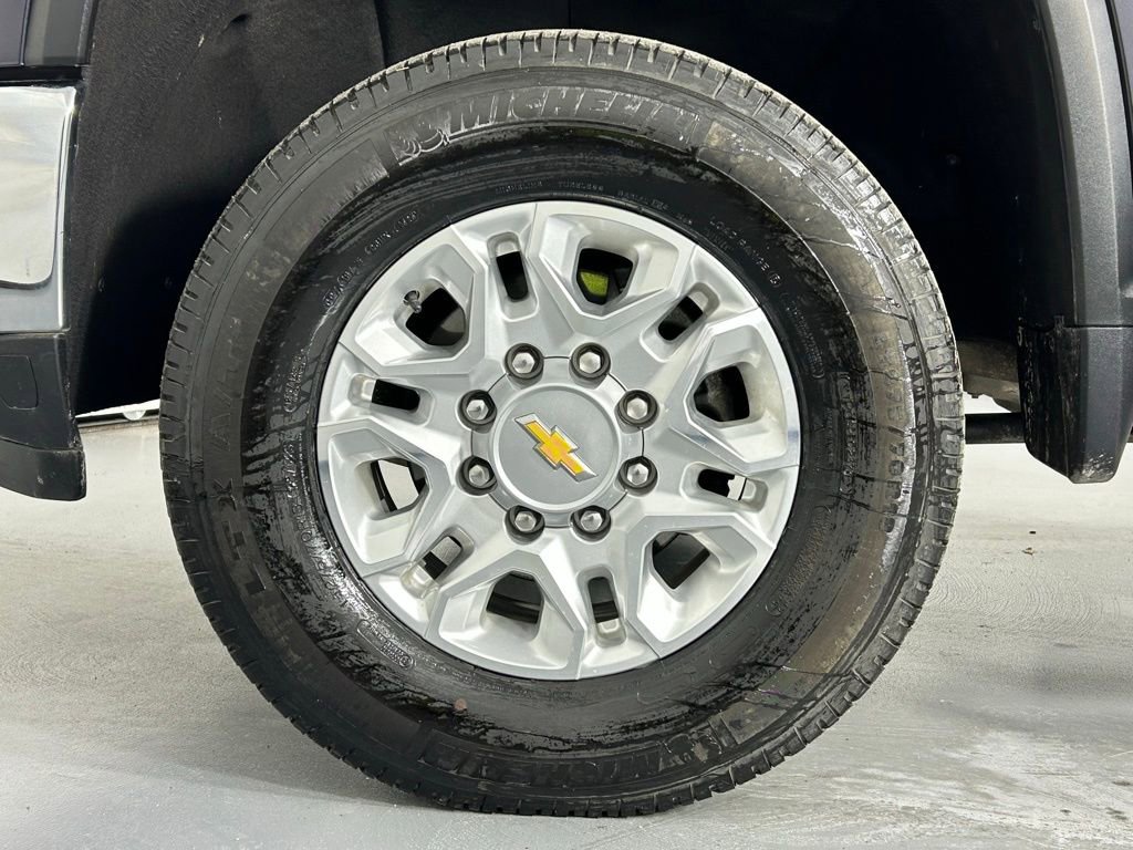 Used 2024 Chevrolet Silverado 3500 LT w/ Z71 Off-Road Package image 33