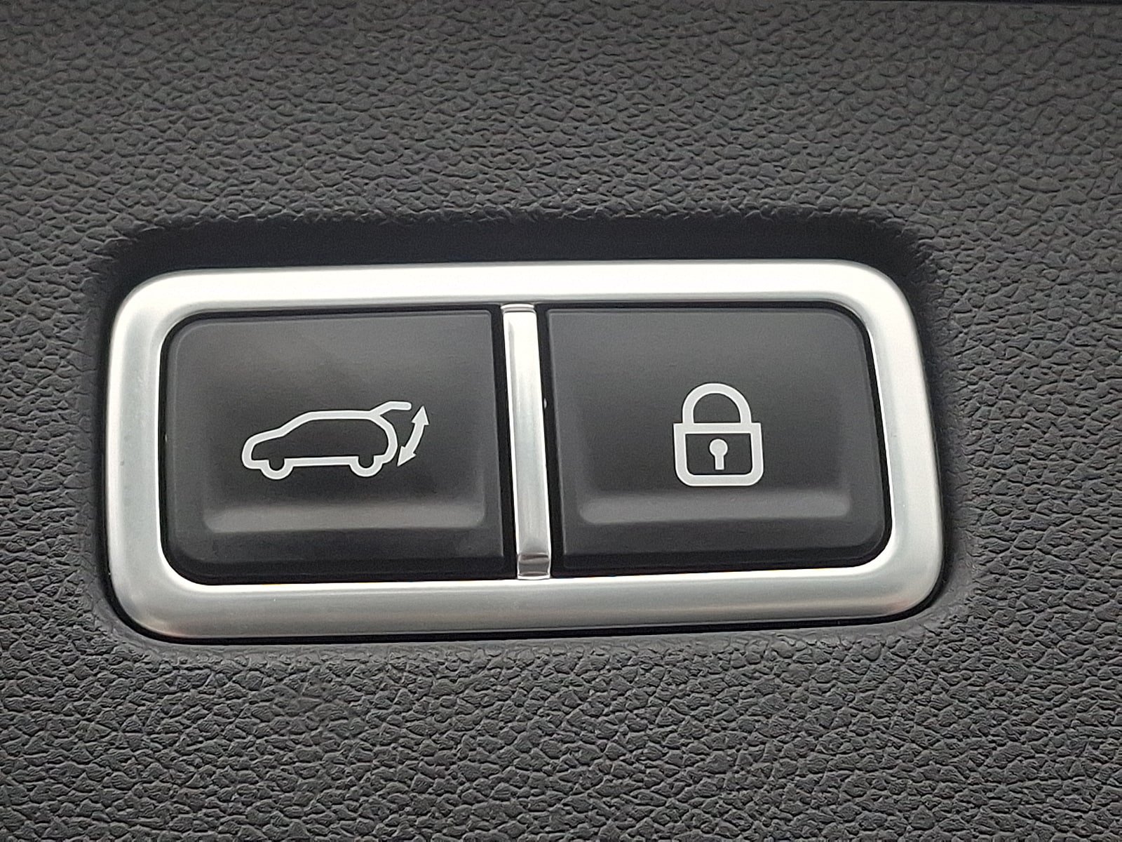 Used 2023 Kia Sorento SX AWD/4WD image 33