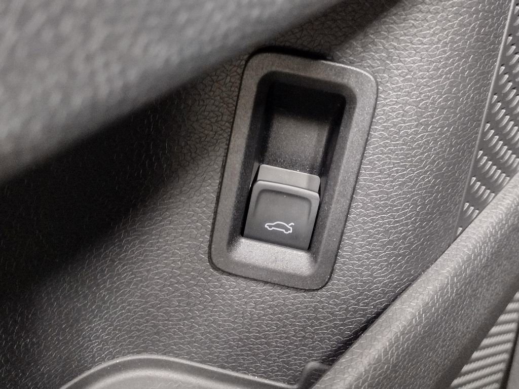 New 2025 Volkswagen ID. Buzz Pro S image 19