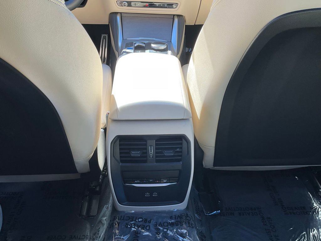 Used 2025 BMW i4 eDrive40 w/ M Sport Package image 36