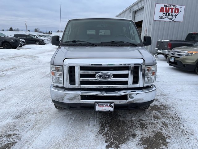 Used 2013 Ford E-350 and Econoline 350 XLT image 2
