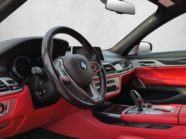 Used 2019 BMW 750i xDrive w/ Executive Package AWD/4WD image 10