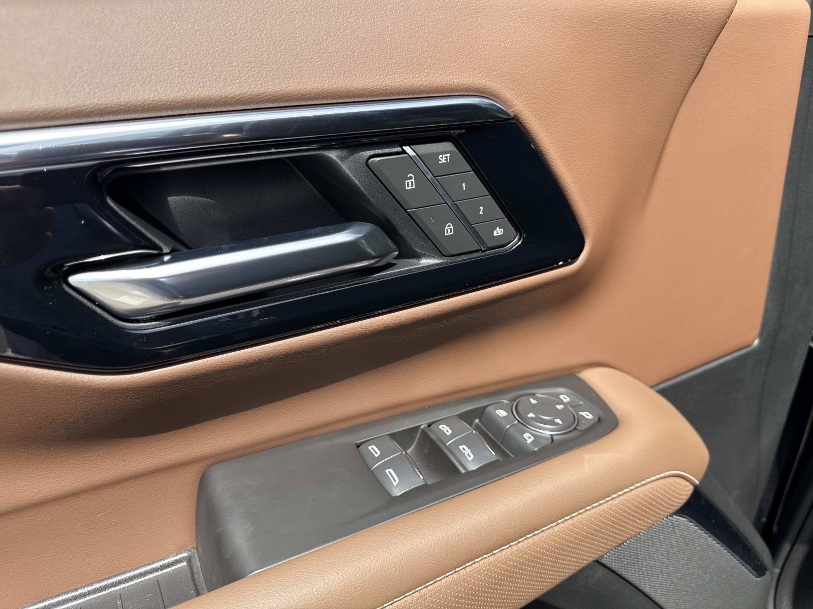 New 2026 Chevrolet Suburban High Country AWD/4WD image 21